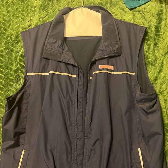 Mens Vineyard Vines Vest Size Large. Navy Blue color. - Picture 1 of 2